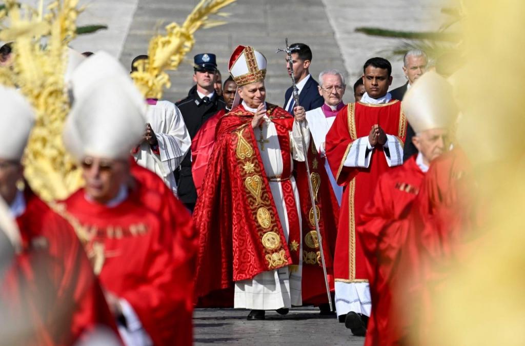 Em Jesus, Rei da paz, vemos os crucificados da humanidade