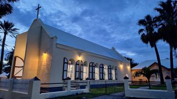 DEDICAÇÃO DA IGREJA PAROQUIAL NA ILHA DE SANTO EUSTÁQUIO 